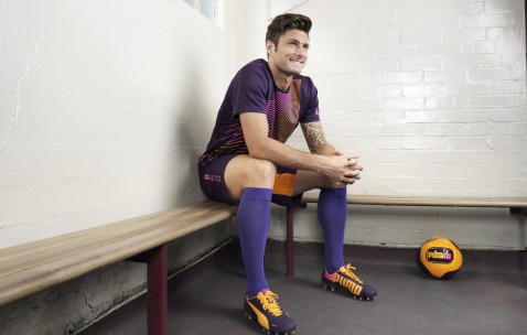 开云体育下载-希腊关键战突围几内亚，法比尼奥冠军级表现定乾坤