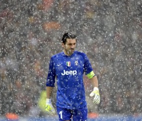 开云下载-暗夜中的紫百合，拉什福德爆发，英格兰在佛罗伦萨完成宿命突围