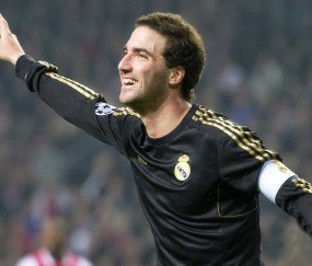 开云APP-年度焦点之战，澳大利亚压制秘鲁，战术与意志的胜利