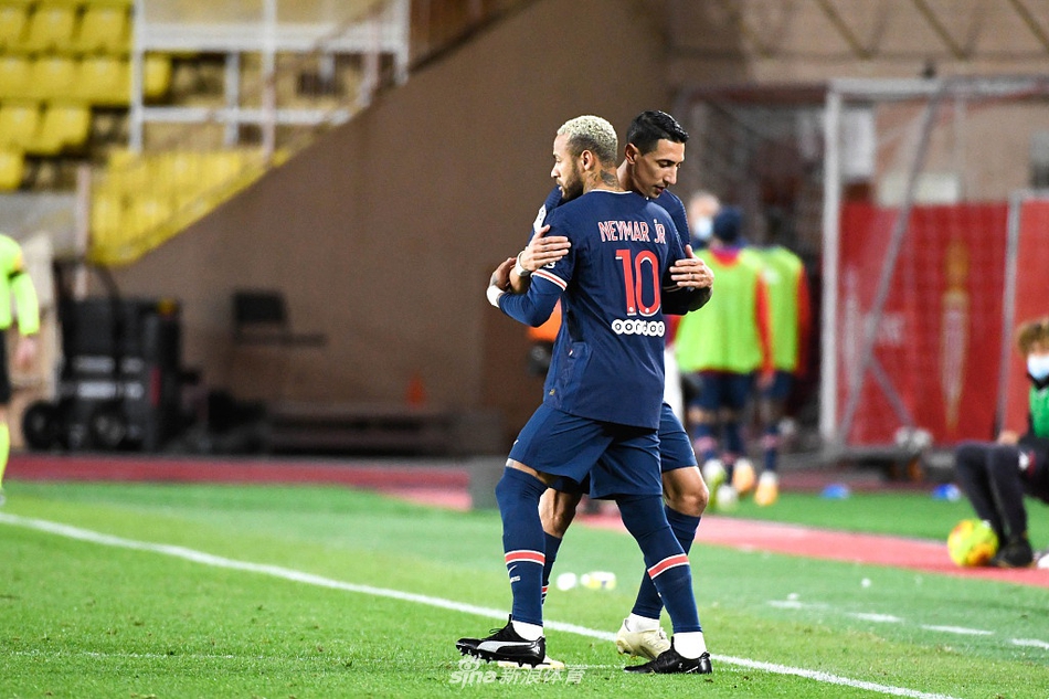 摩纳哥客场逆转拿下第四连胜 摩纳哥客场逆转拿下第四连胜