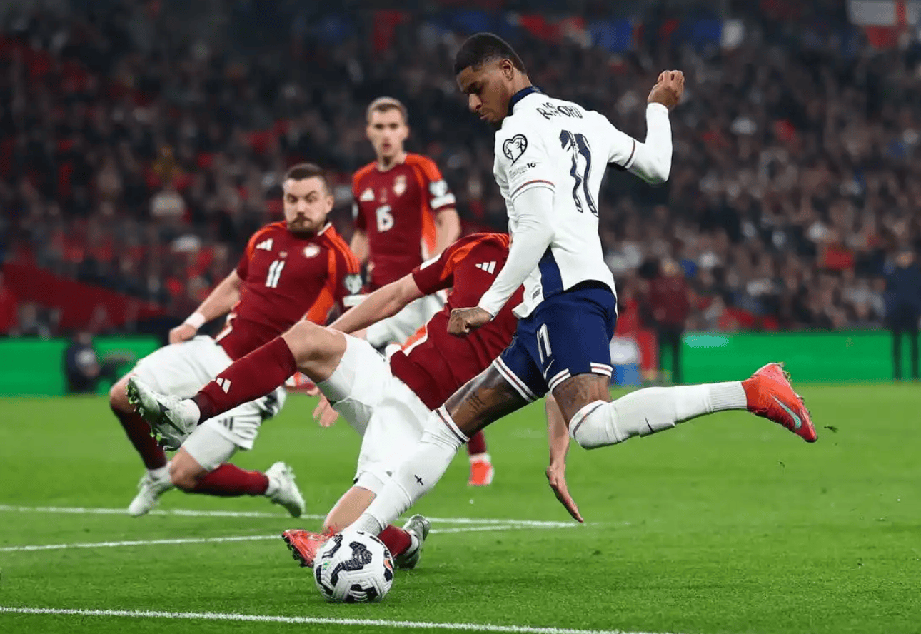 拉脱维亚队险胜晋级,普天同庆 拉脱维亚队险胜晋级,普天同庆