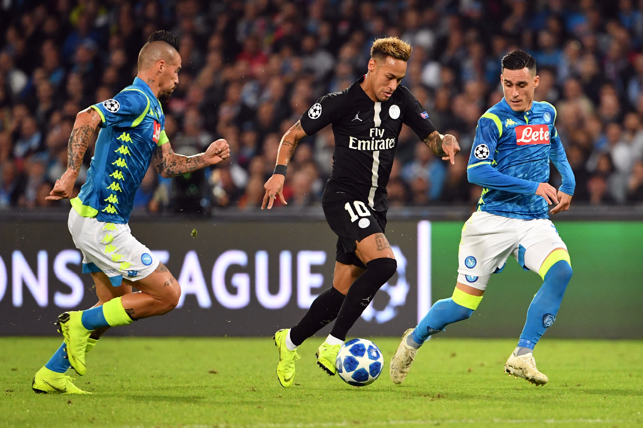 那不勒斯血洗瑞典，科曼一己之力扛起全队