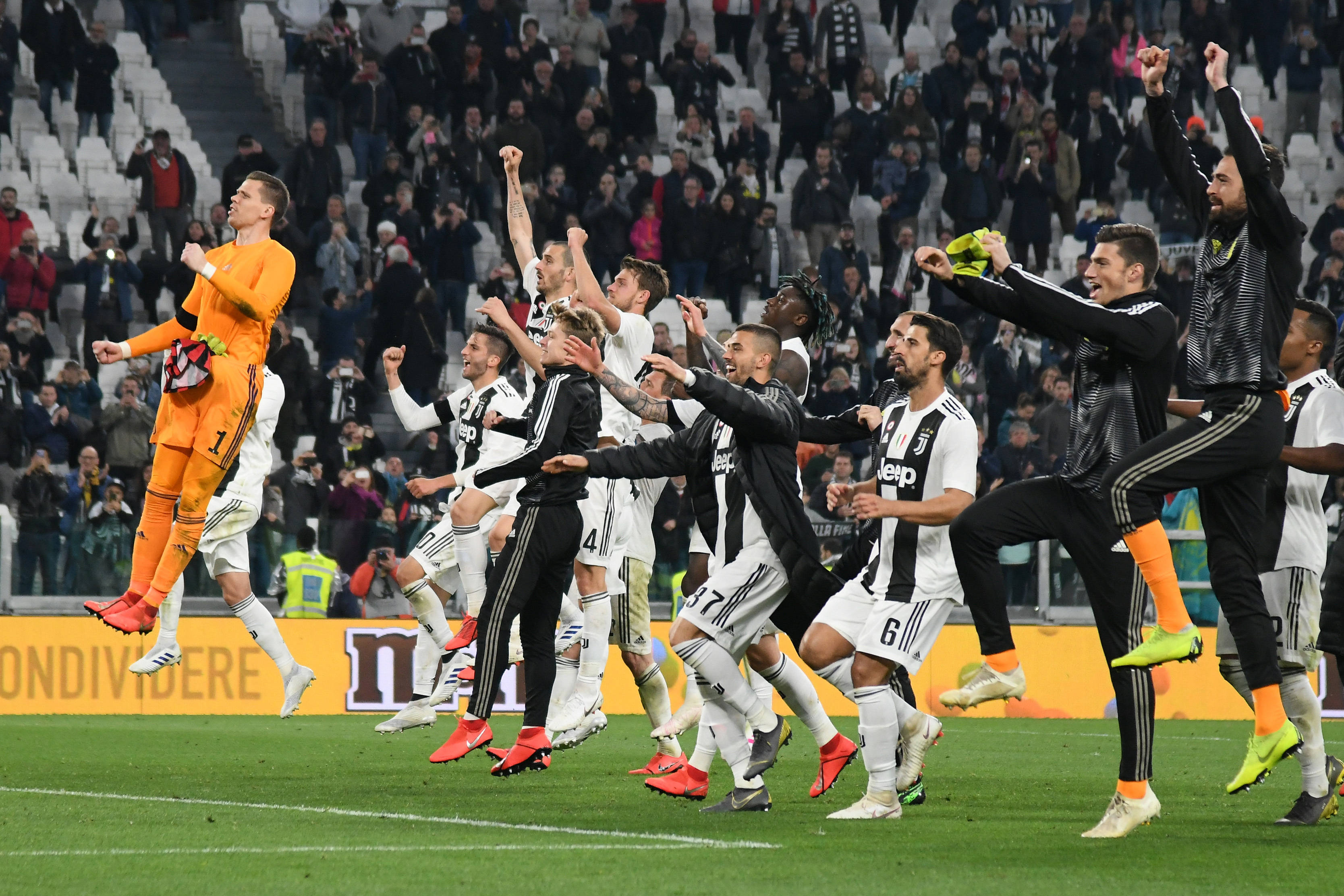 巴塞罗那主场轻取，强劲攻势令人震撼